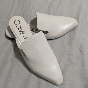 NWT Calvin Klein White Leather Mules